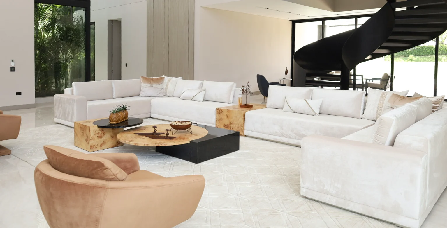 Sala de estar personalizada a casa familiar marari